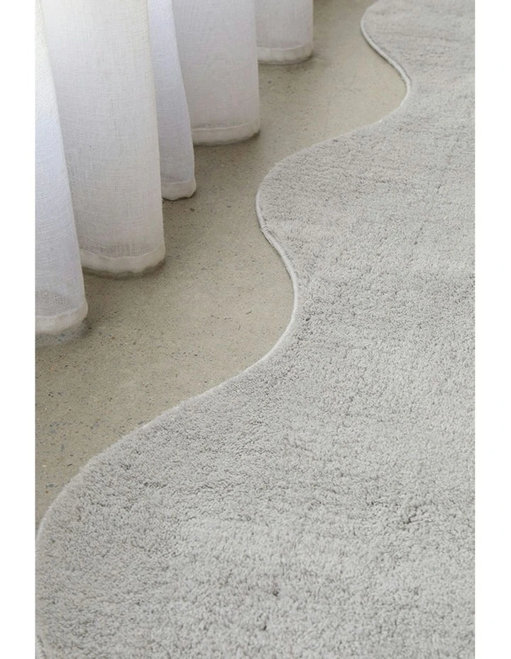 Evelyn Runner Rug in Silver image 3