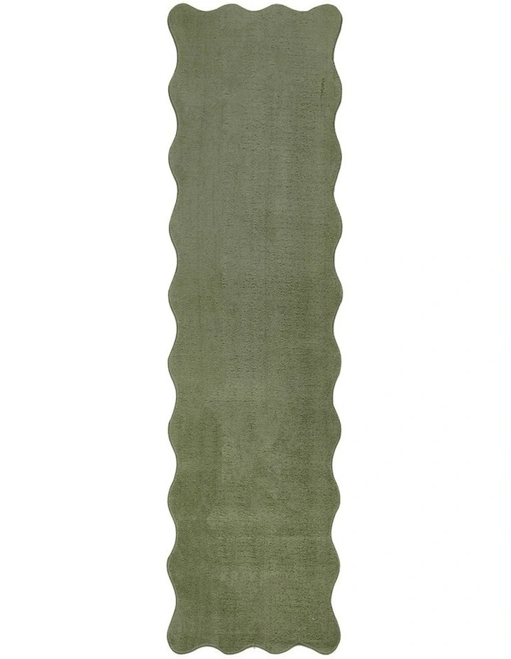Evelyn Runner Rug in Green image 2