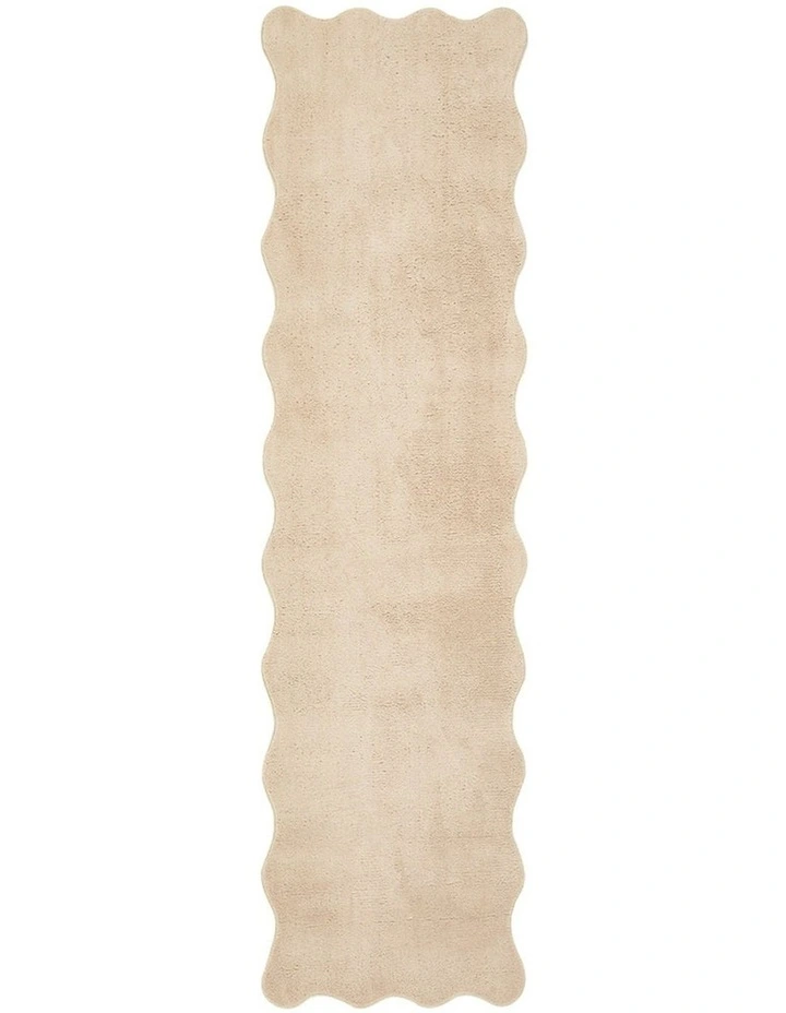 Evelyn Runner Rug in Beige image 2