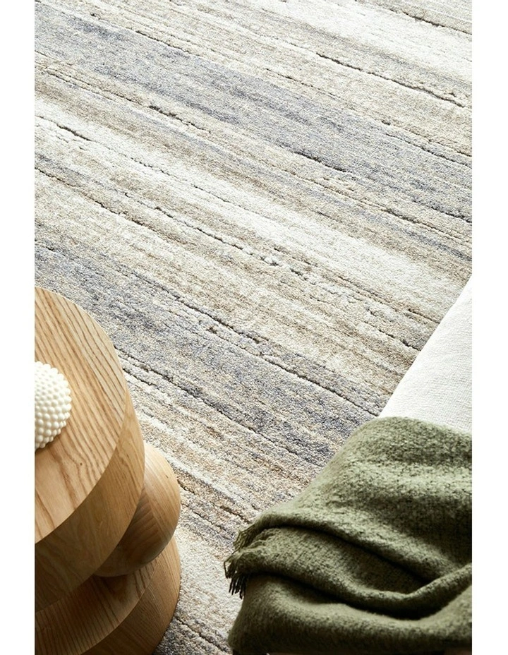 Formation 77 Runner Rug in Silver image 3