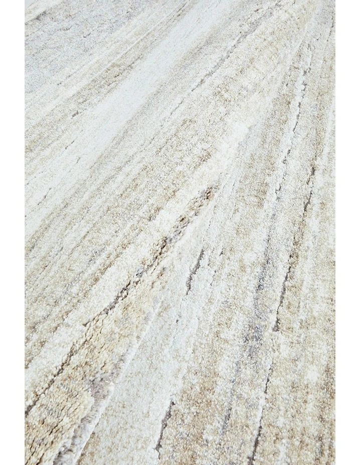 Formation 77 Runner Rug in Silver image 7