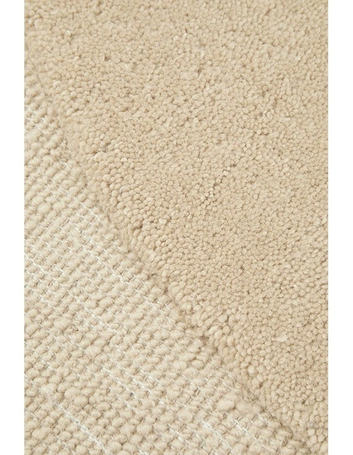 Cleo Rug in Beige image 5