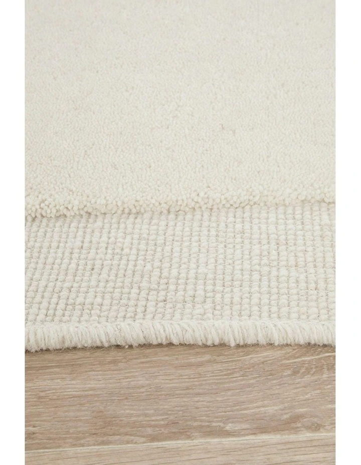 Cleo Rug in Milk image 4