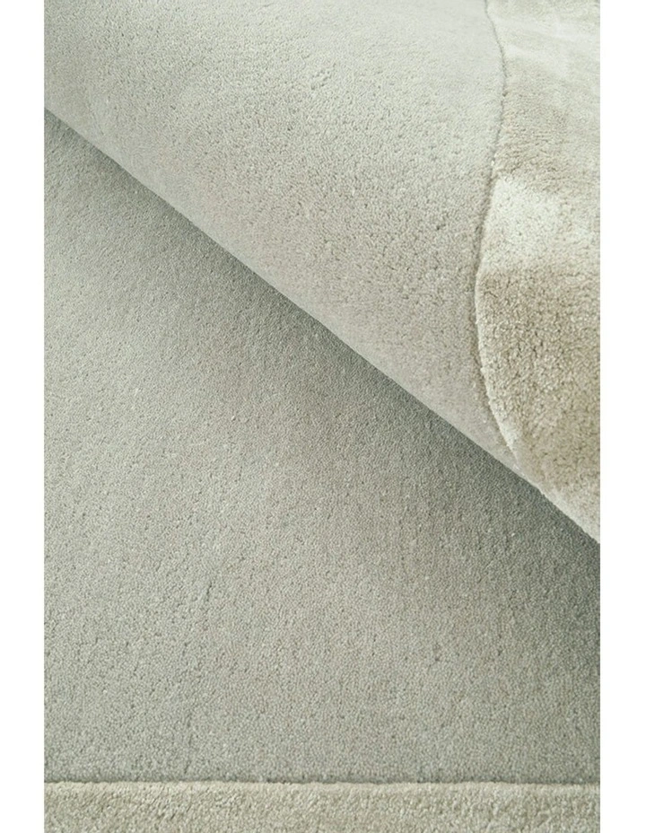 Hugo Runner Rug in Silver image 7