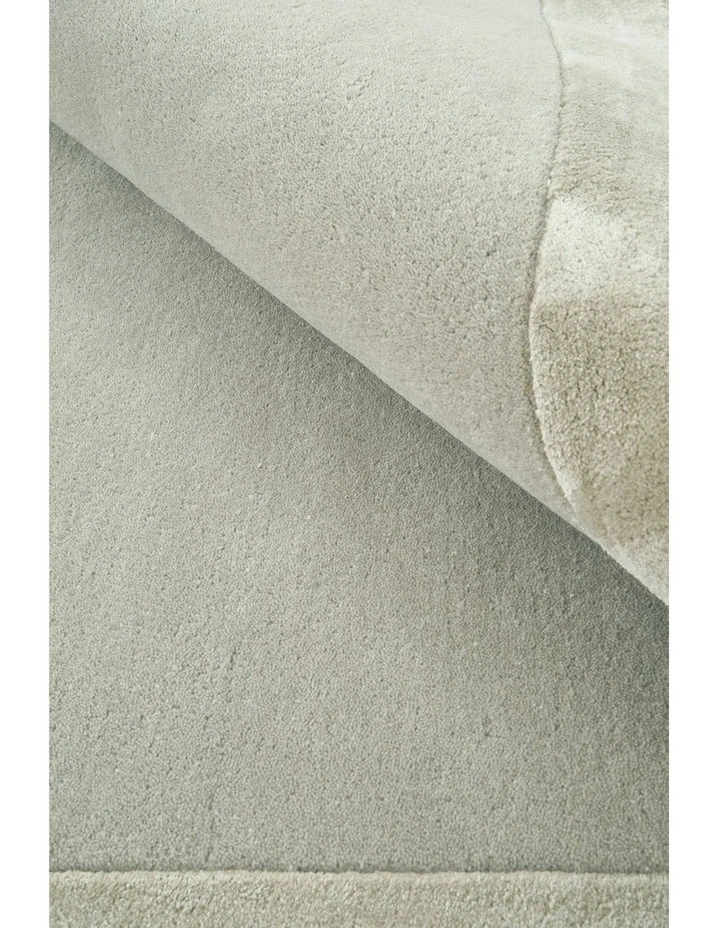 Hugo Rug in Silver image 7