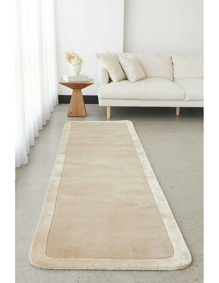 Hugo Runner Rug in Husk image 1