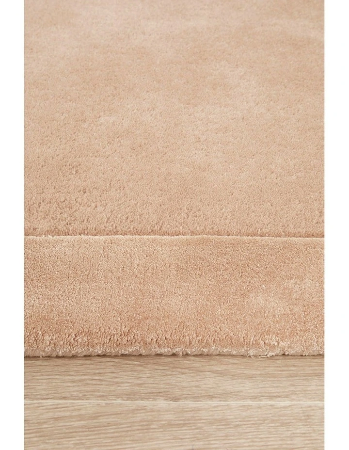 Hugo Runner Rug in Nude image 4