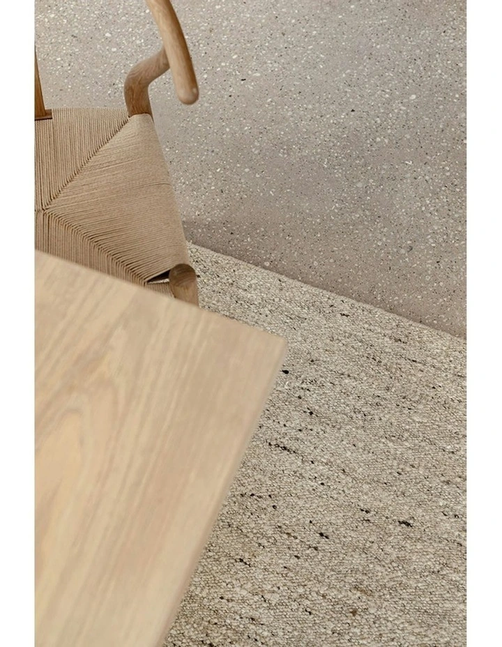 Steph And Gian Elm Pepper Rug in White image 4