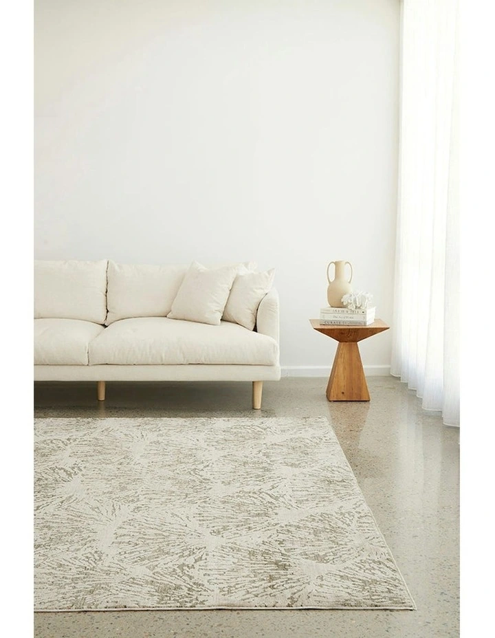 Plume Rug in Moss image 3