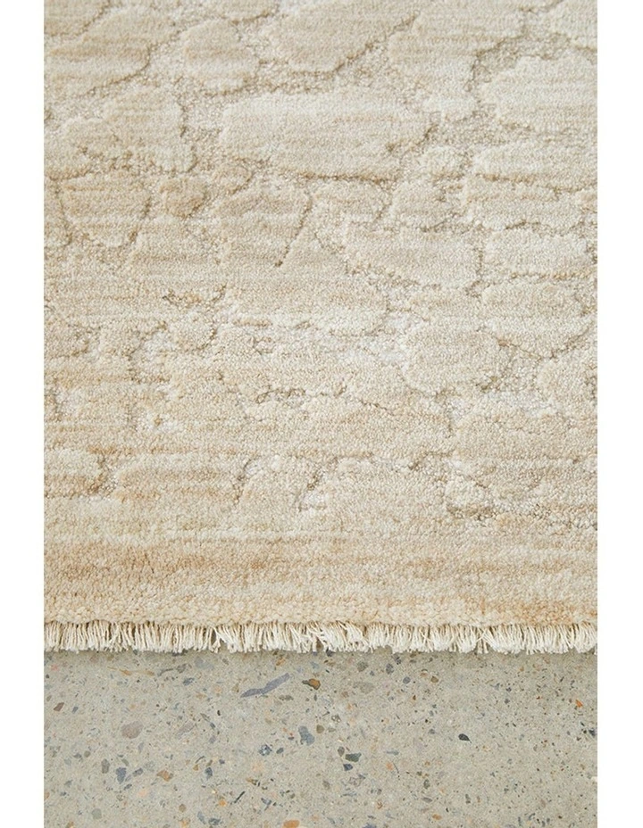 Rogue Linen Runner Rug in Beige image 4