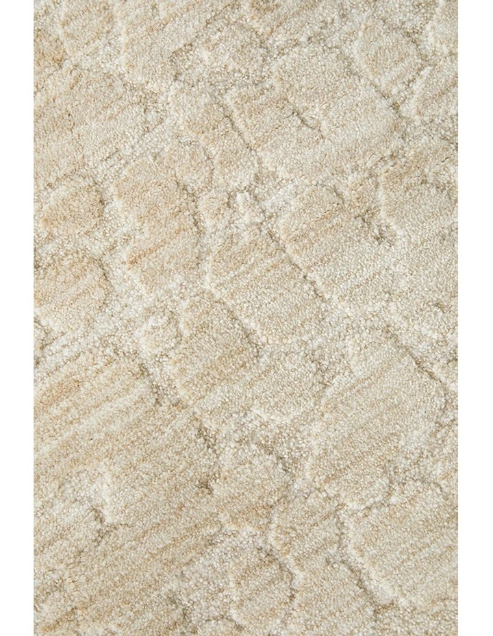 Rogue Linen Runner Rug in Beige image 5