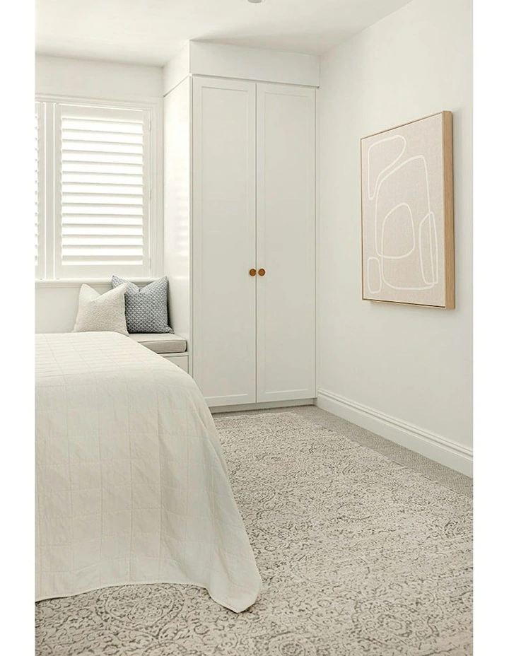 Veil Rug in Cream image 1