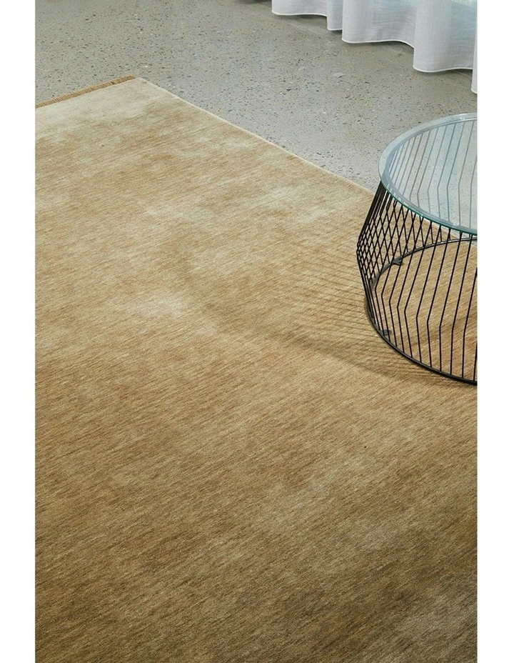 Conscious Loom Kinship Rug in Oyster image 5