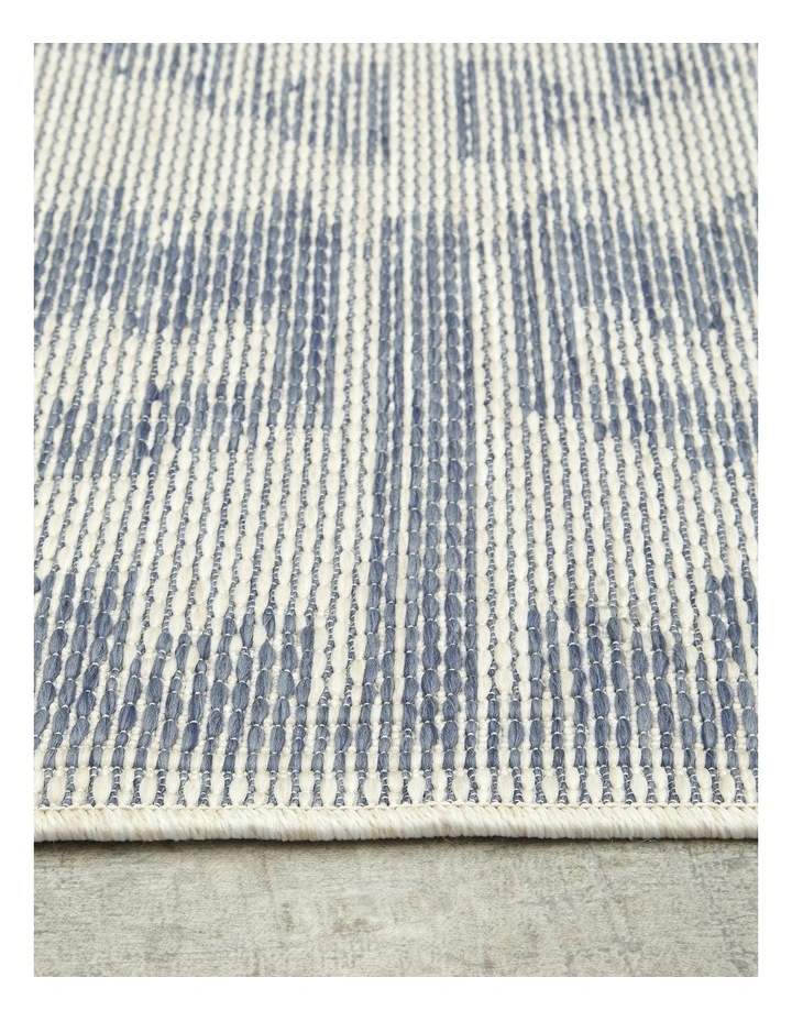 Patio Kuza Blue Rug image 3