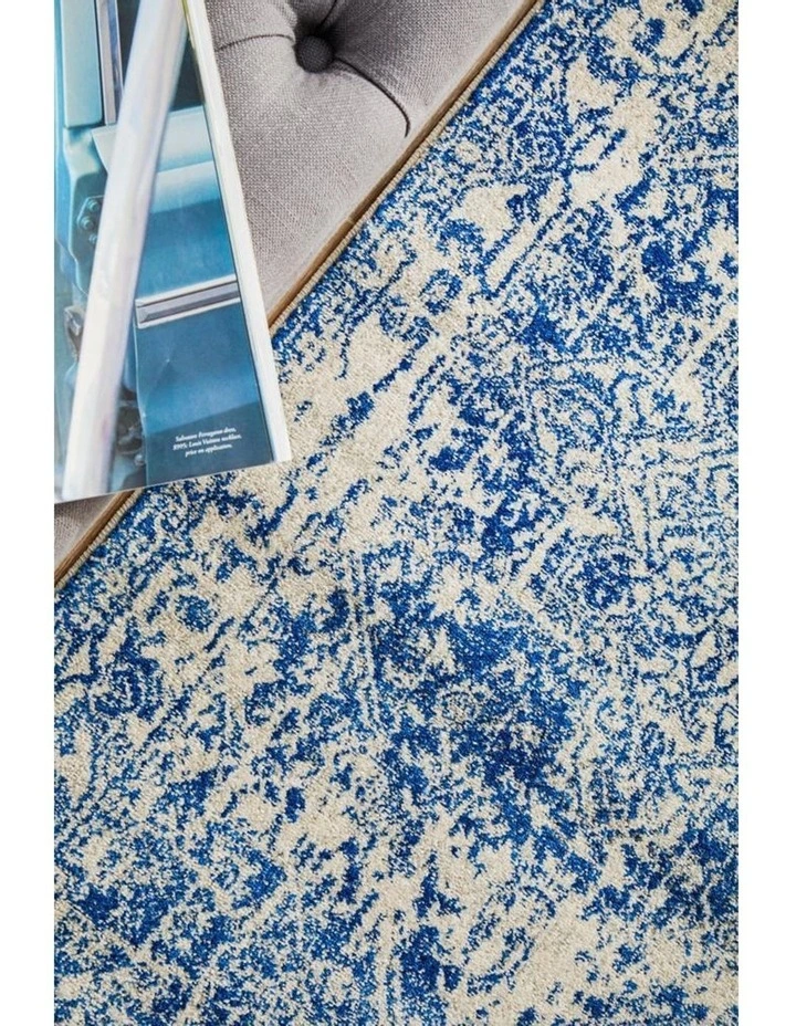 Evoke Horizon White Navy Transitional Runner Rug image 2