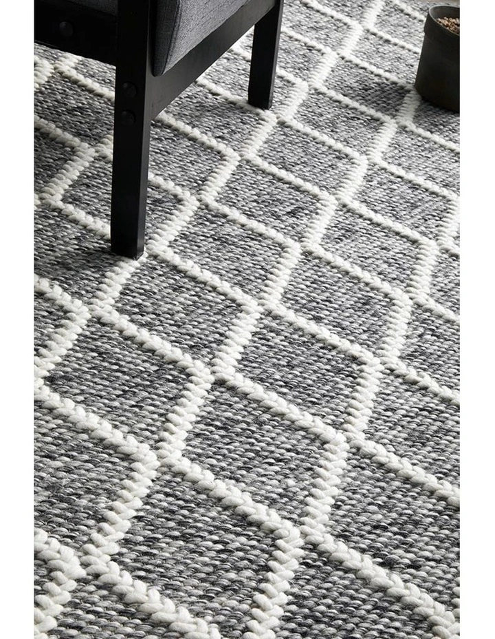 Huxley Grey Rug image 2