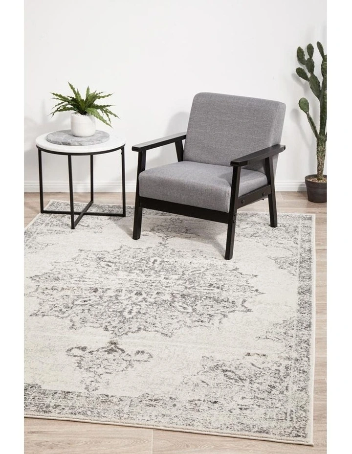Chrome Rita Rug in Silver image 4