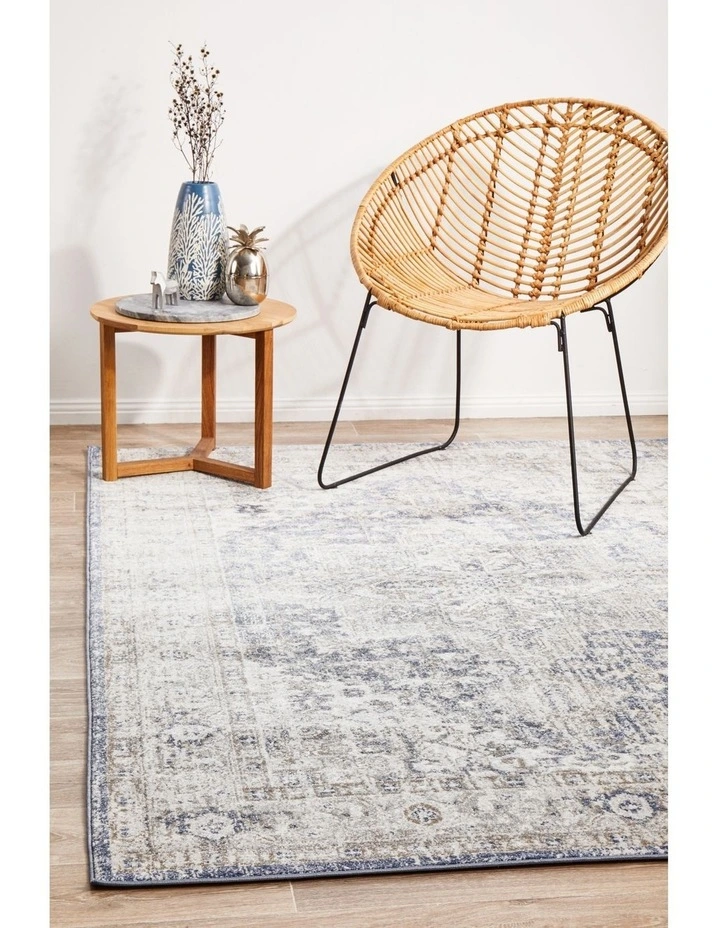 Mayfair Hugo Rug In Ocean image 2