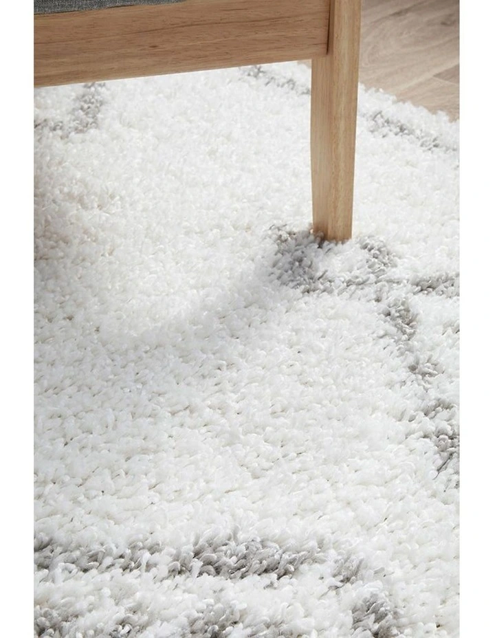 Casablanca Temara White Rug In Silver image 6