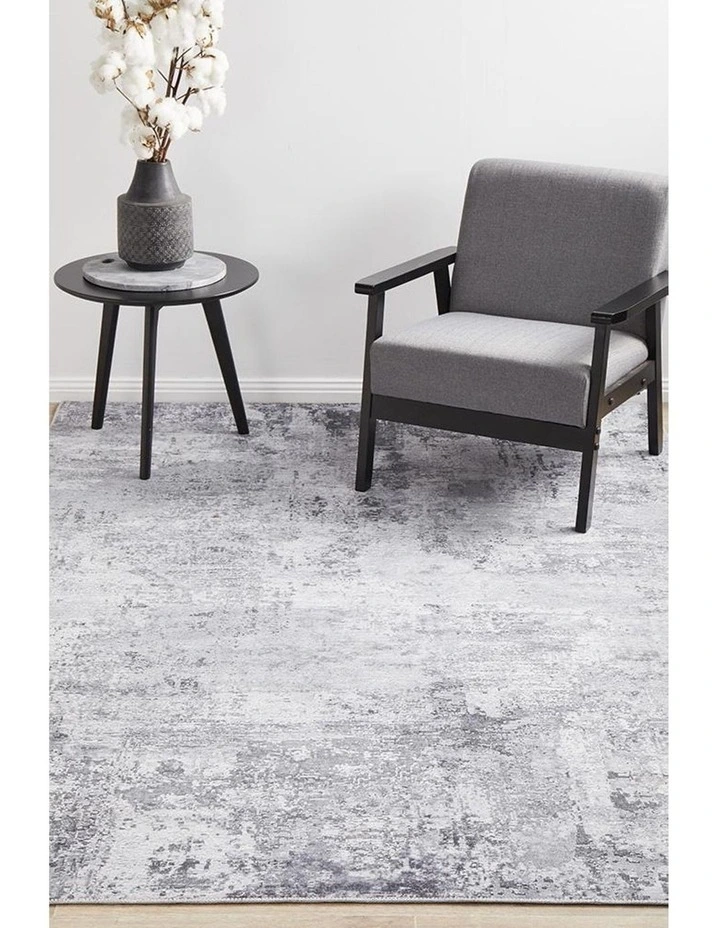 Illusions 156 Rug In Silver image 3