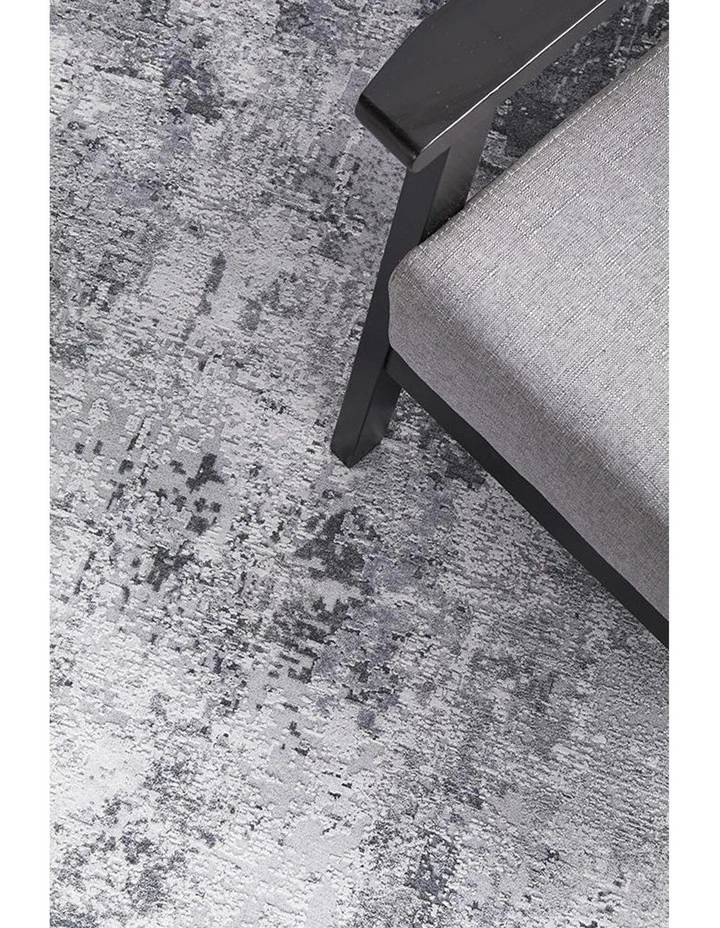 Illusions 156 Rug In Silver image 4