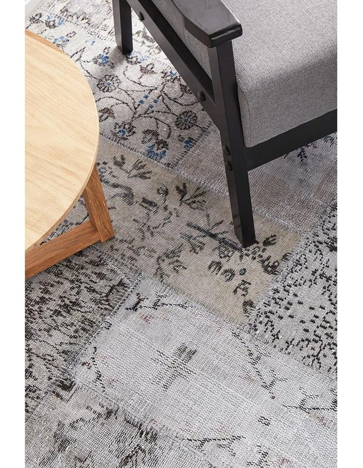 Illusions 189 Rug In Stone image 4