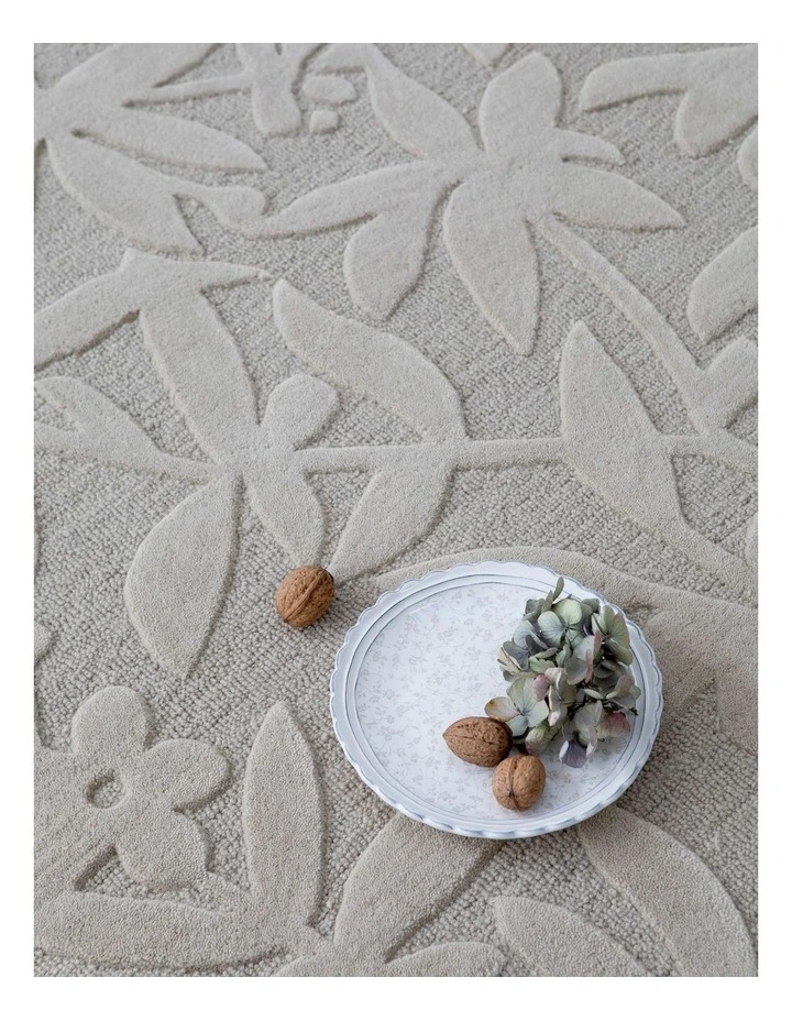 Cleavers Natural Round Rug in Cream image 2