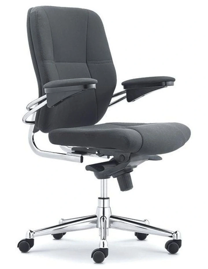 Luxury Executive Office Chair in Black image 1