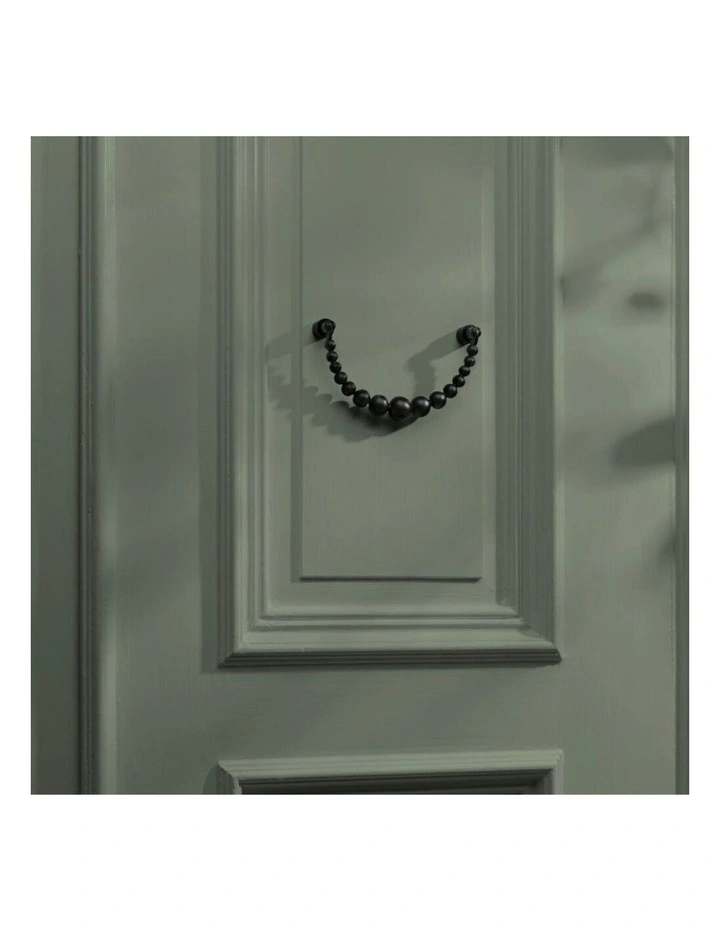 Pearl Ribbon Door Knockers in Black image 3