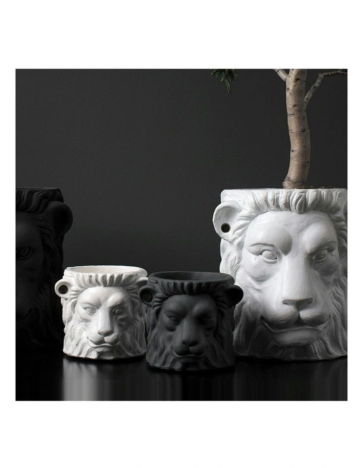 Small Lion Plant Pot Centerpiece Tabletop Decor in Black image 2