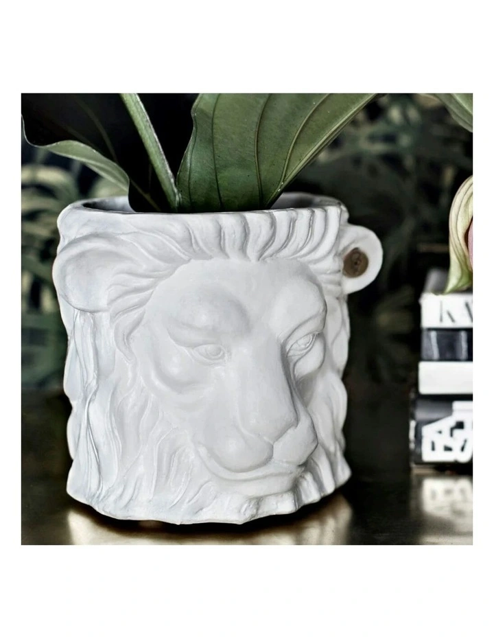 Small Lion Plant Pot Centerpiece Tabletop Decor in White image 3