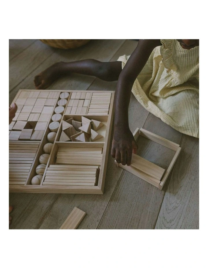 Mixed Wooden Blocks With Tray  2+ 100 Piece image 3