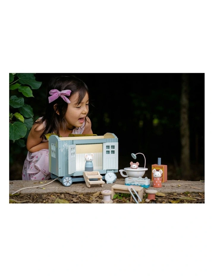 Secret Meadow Shepherd's Hut Wood Toy Set 27cm image 6