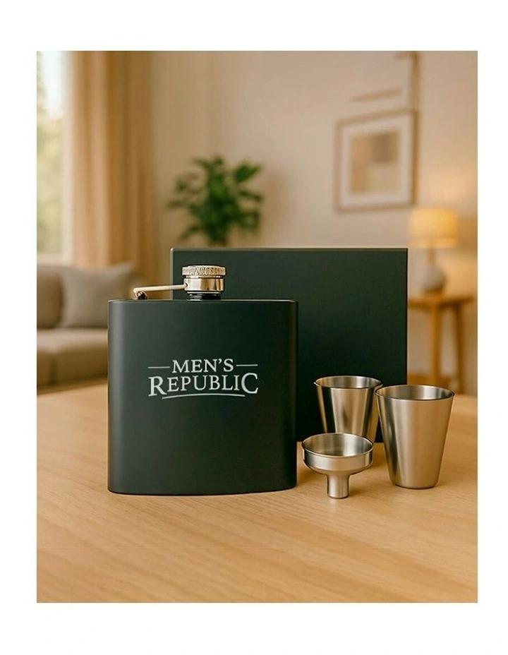 Hip Flask Drinking Set 4 Pieces in Multi image 3