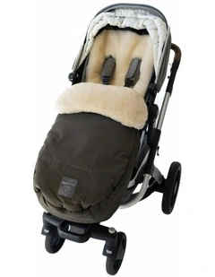 Weatherproof 2-in-1 Lambskin Pram in Deep Olive