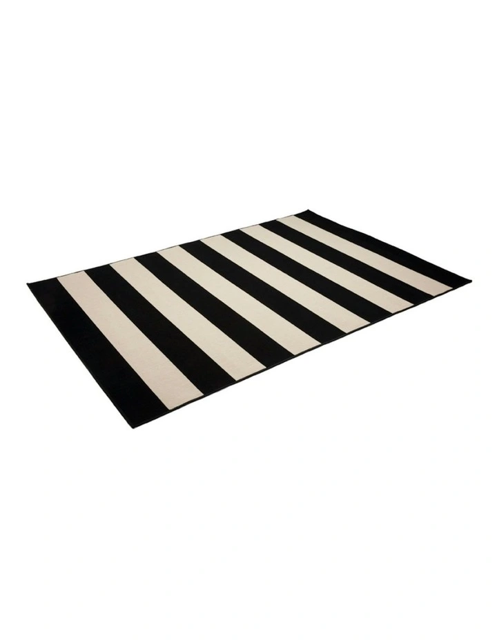 Polypropylene Outdoor Rug in Nyoma Black image 5