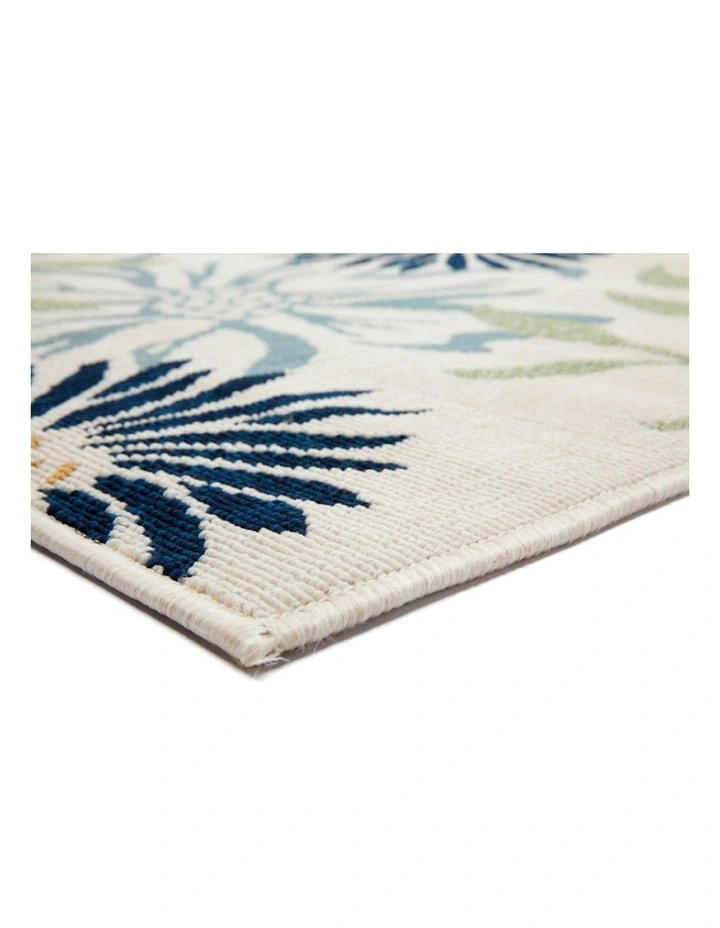 Nicosia Floral Polypropylene Outdoor Rug in Cream image 5