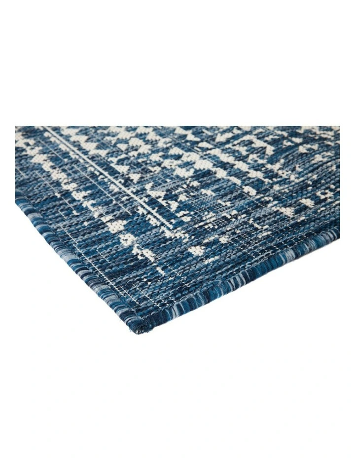Floral Outdoor Rug in Blue image 3