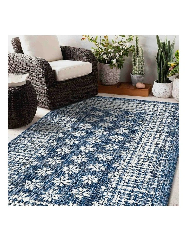 Floral Outdoor Rug in Blue image 7