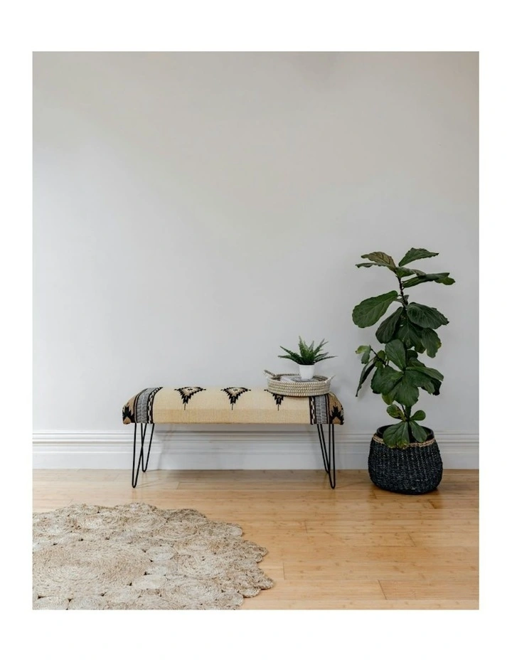 Round Jute Rug in Brown image 4