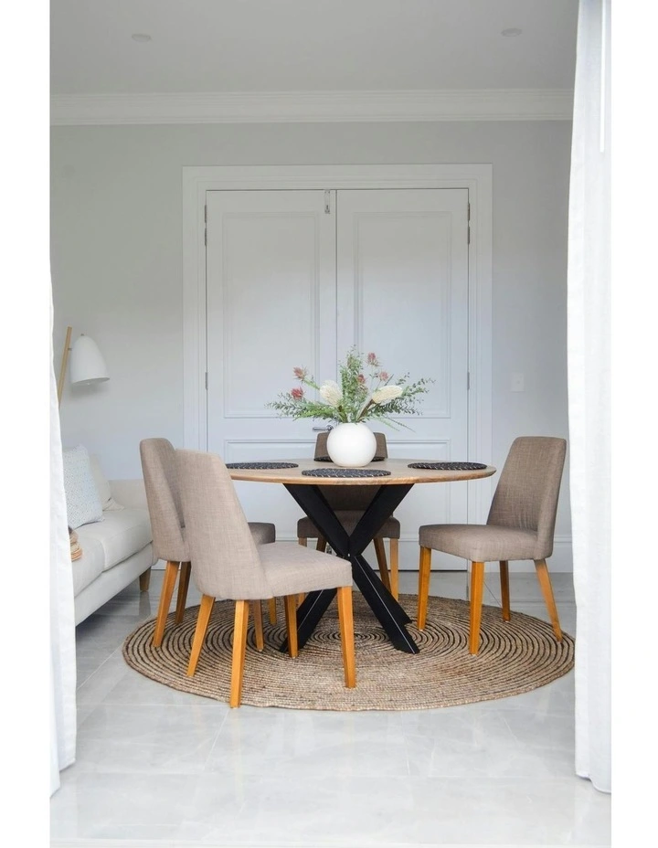 Orchid Round Jute Rug in Brown image 4