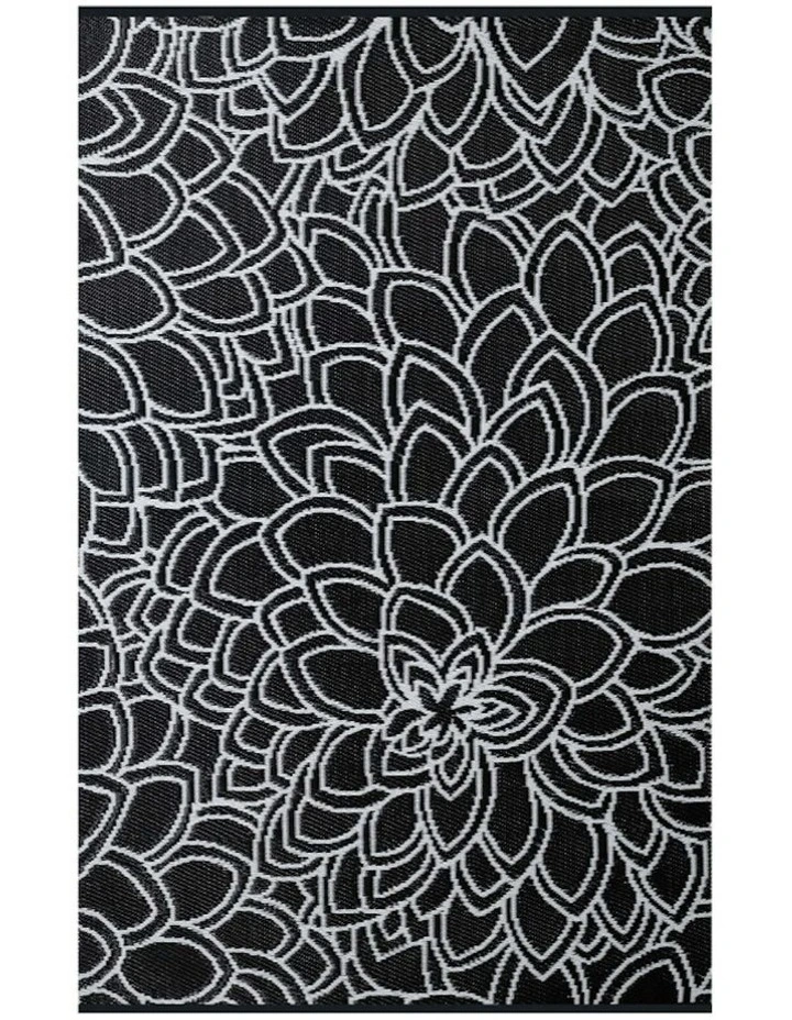 Eden Recycled Plastic Rug in Black image 1