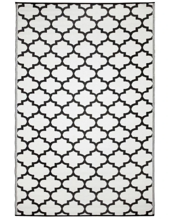 Tangier Recycled Plastic Rug in Black image 2