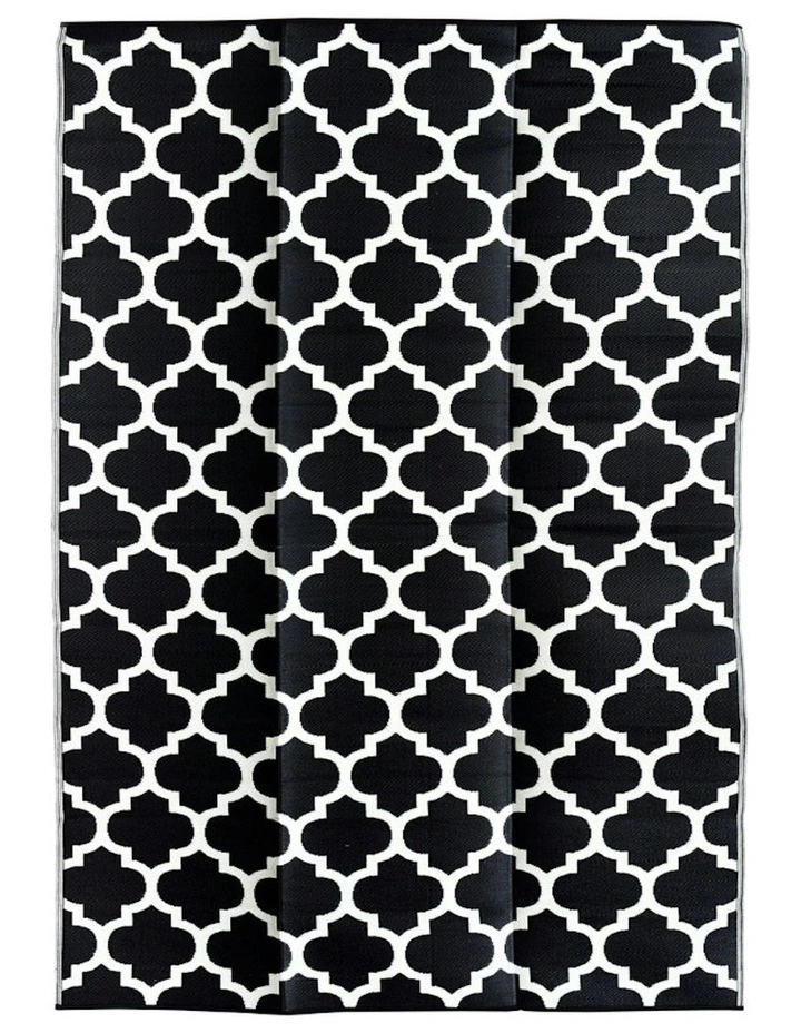 Tangier Recycled Plastic Rug in Black image 4