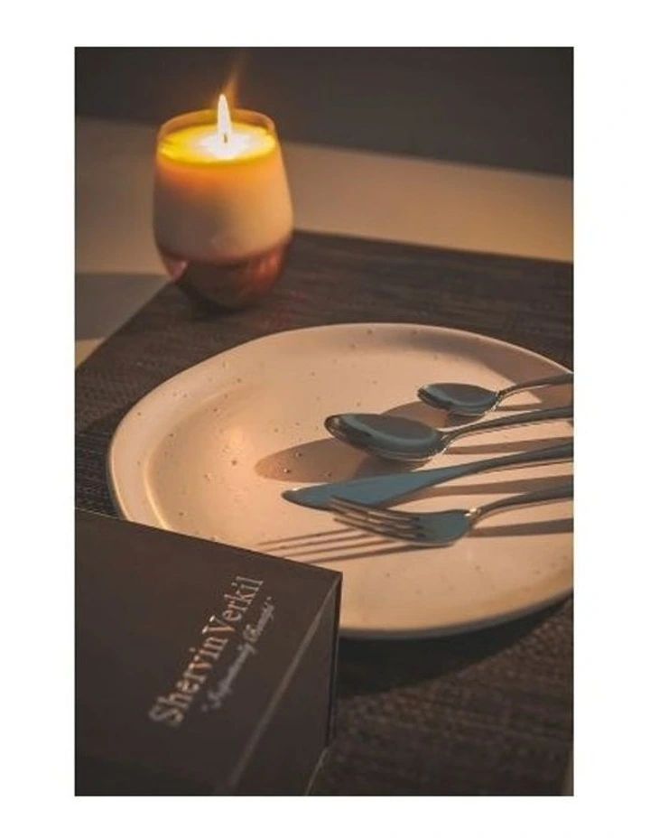 Divine Cutlery 24 Piece Set in Silver image 3