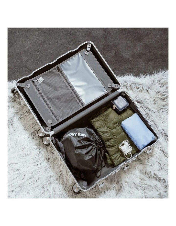 Water Resistant Travel Laundry Bag 4 Pieces in Black image 3