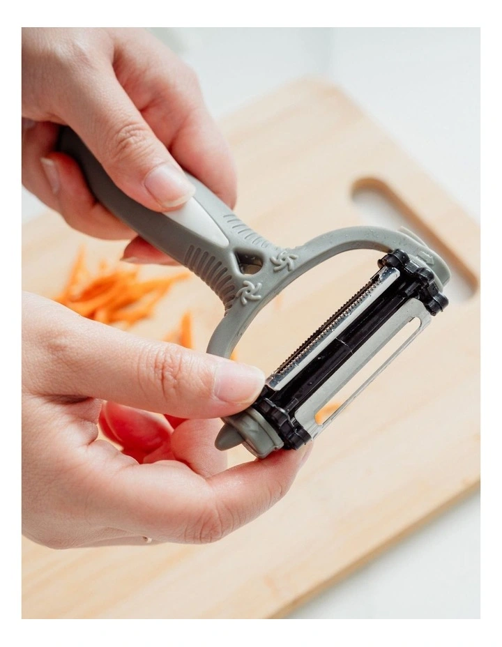 3-in-1 Multifunction Rotary Peeler in Grey image 4
