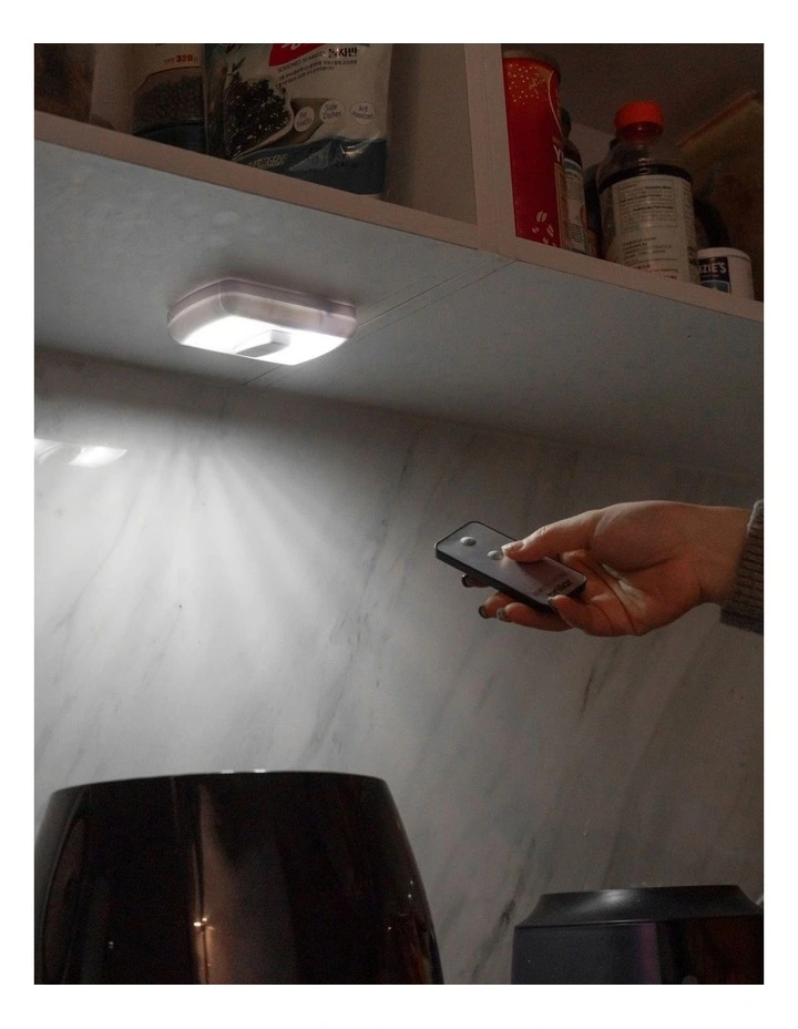 Remote Controlled Light Switch in White image 7