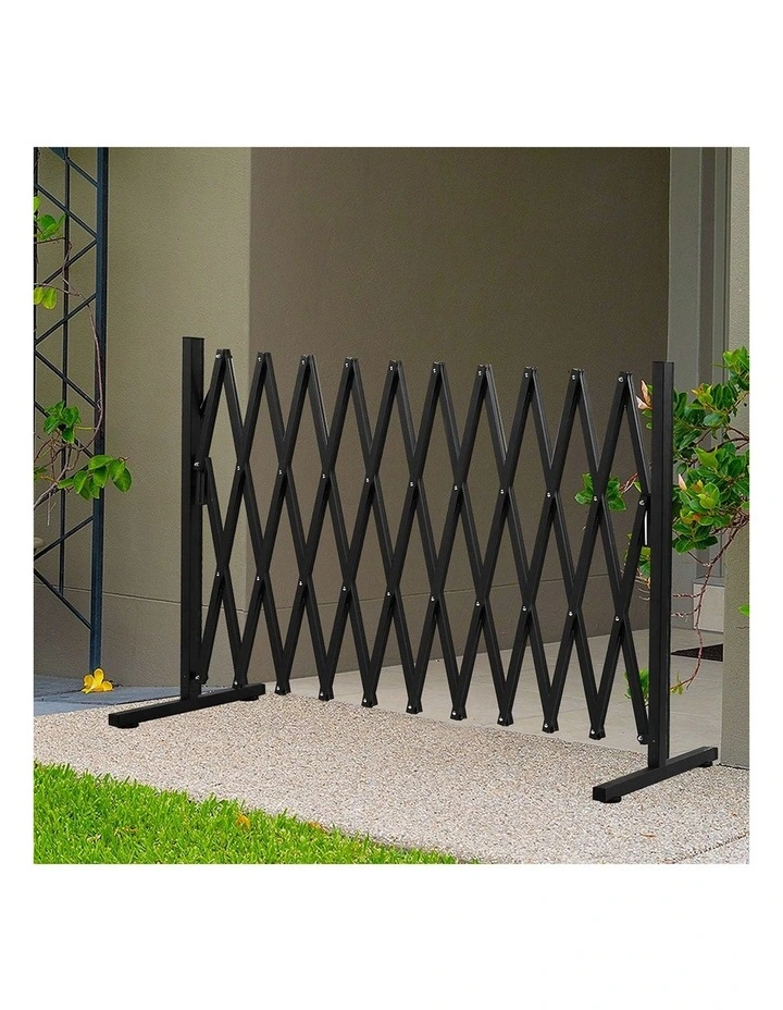 Expandable Barrier Gate in Black image 7