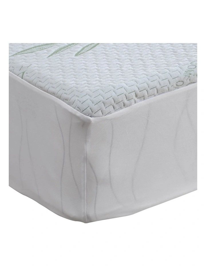 Fully Fitted Bamboo Mattress Protector Queen in White image 4